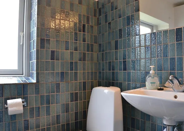 Three-bedroom In Semesterbostad